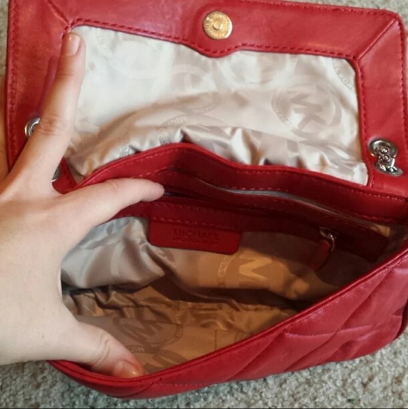 Authentic red leather Michael Kors bag - Picture 2 of 3